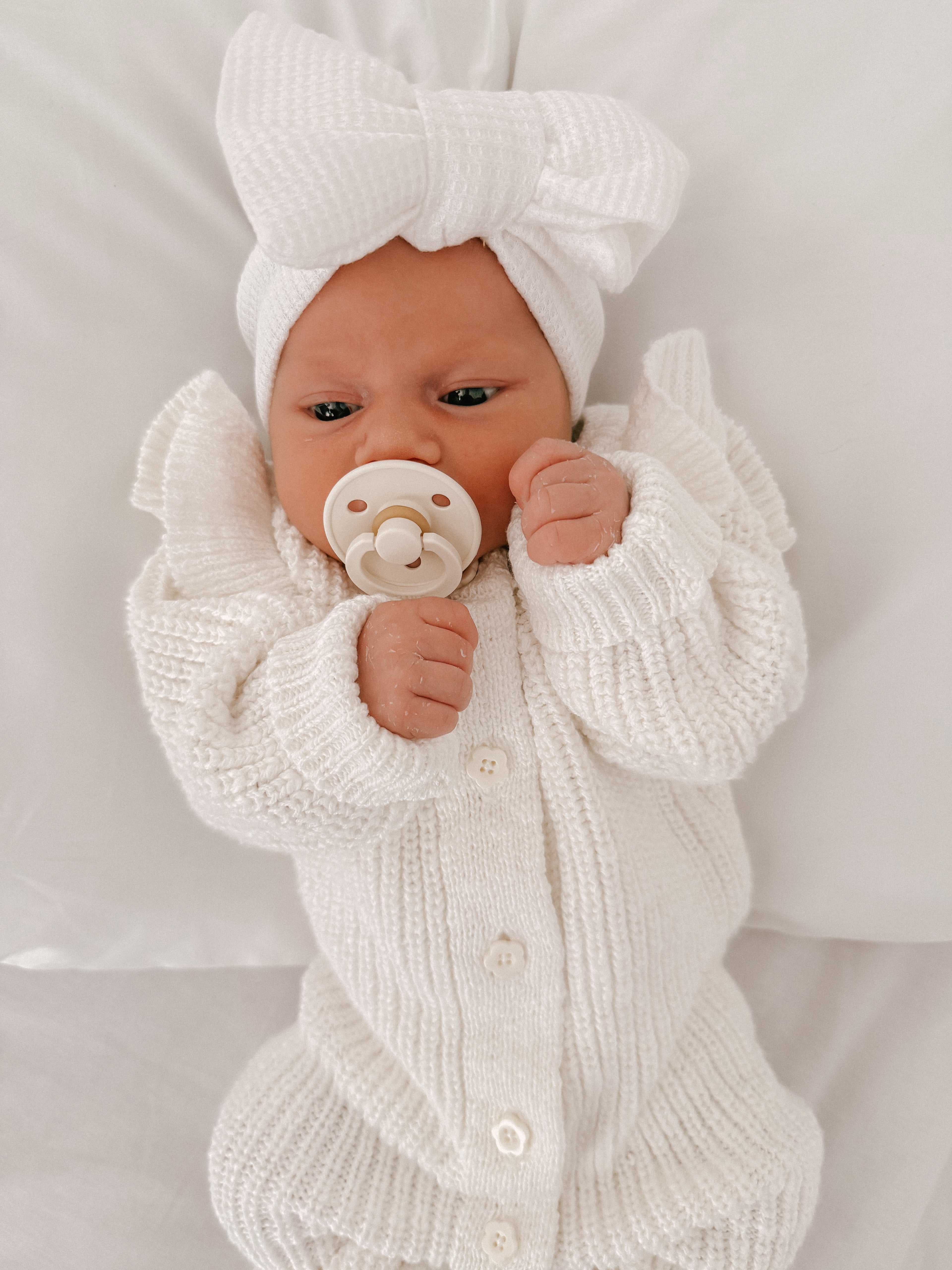 TEXTURED FLUTTER COTTON LONG ROMPER | SNOW
