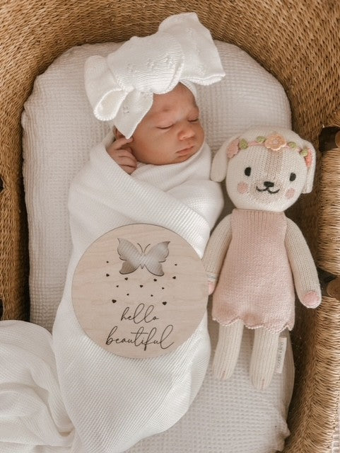 HELLO BEAUTIFUL | BUTTERFLY GIRLS SIGN