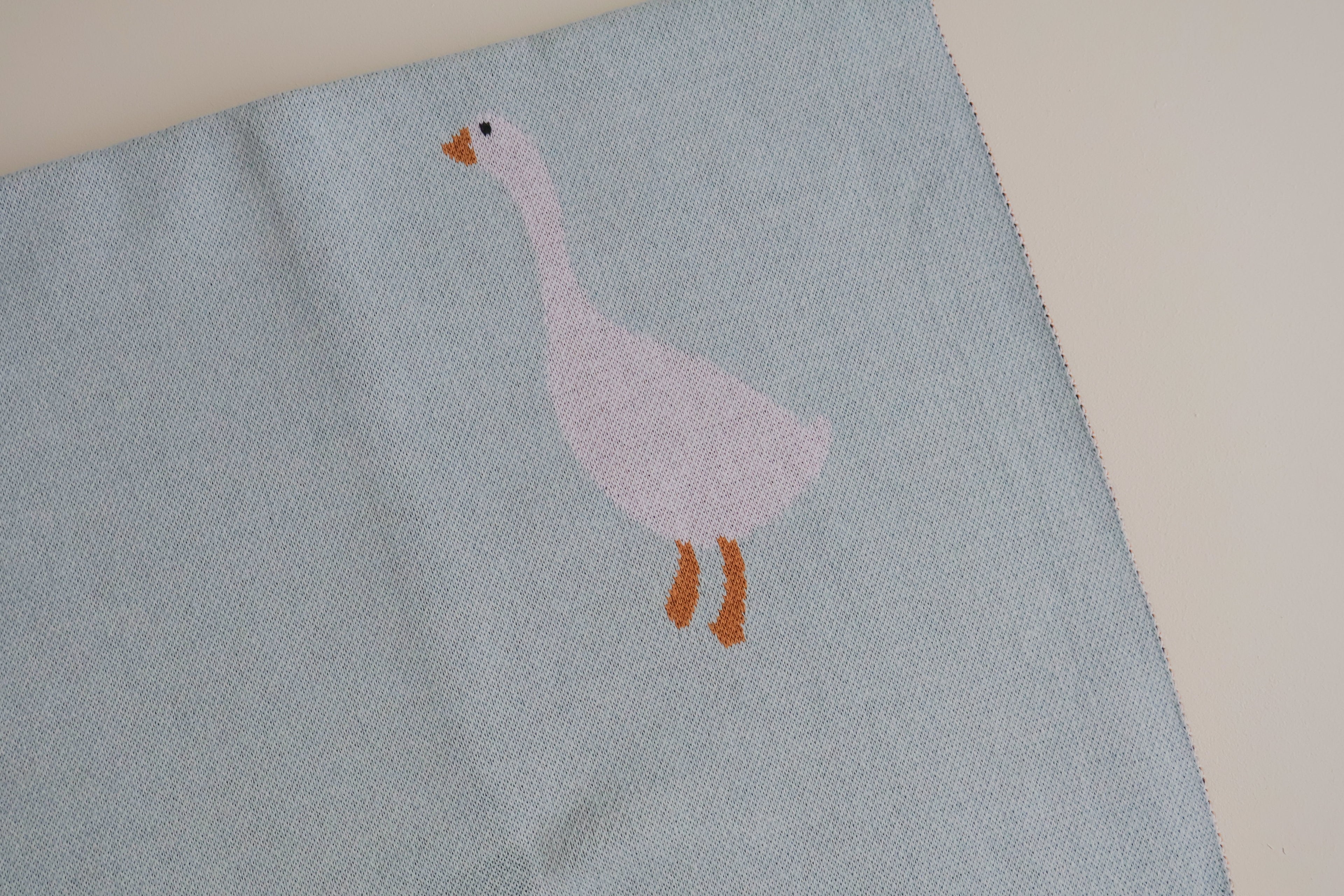 GOOSE BLANKET