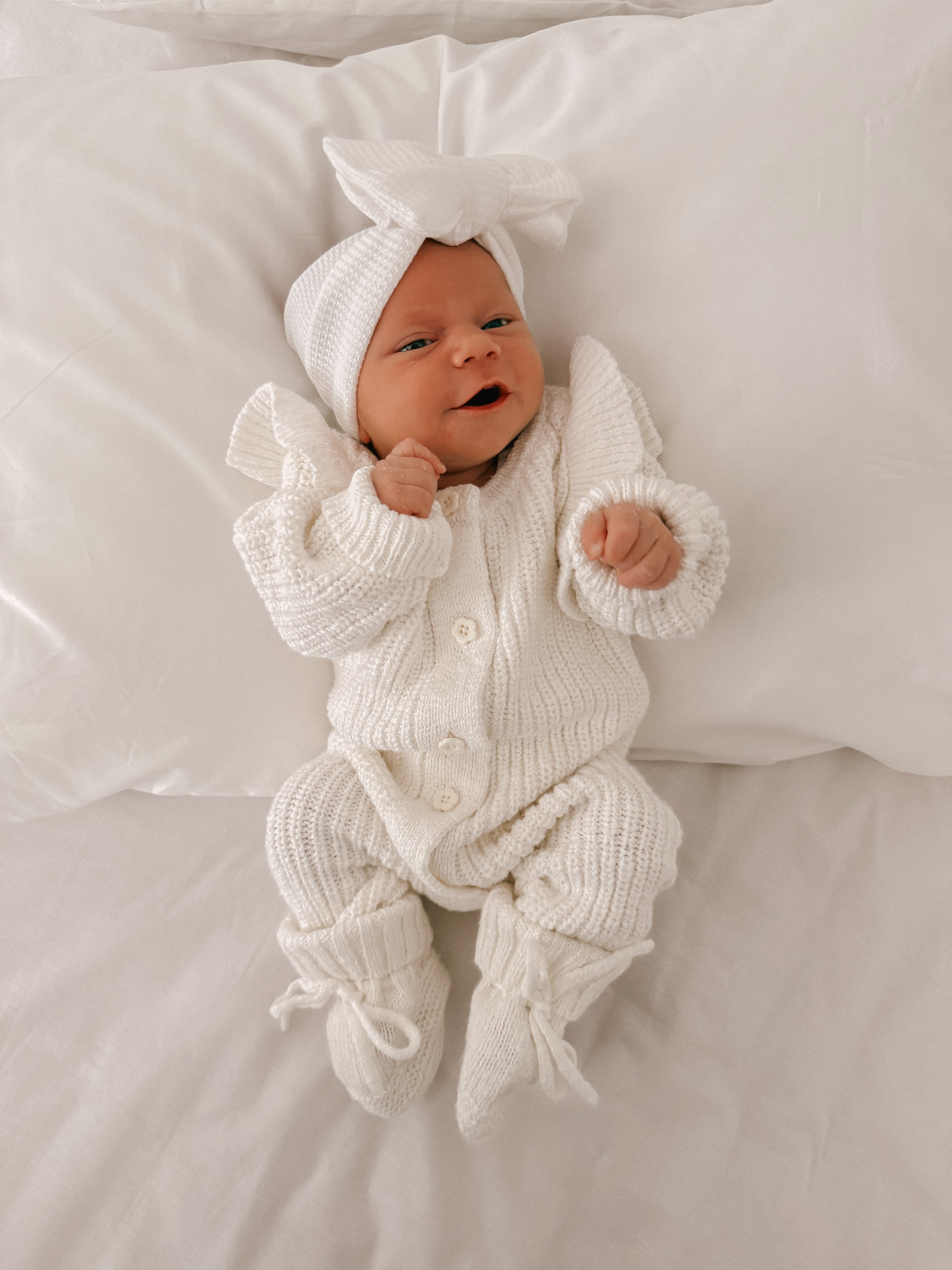 TEXTURED FLUTTER COTTON LONG ROMPER | SNOW