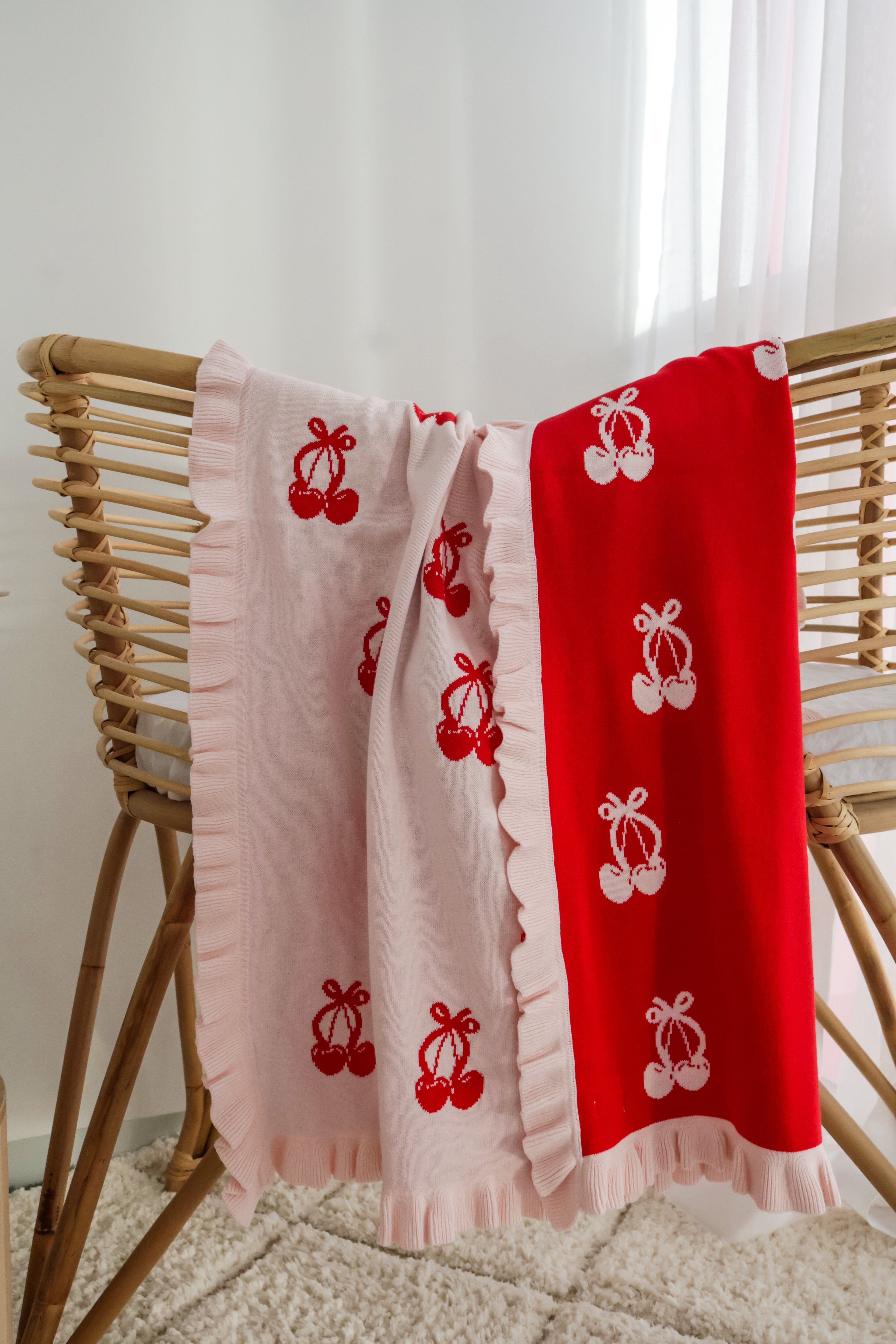 FRILL CHERRY BOW BLANKET | REVERSIBLE