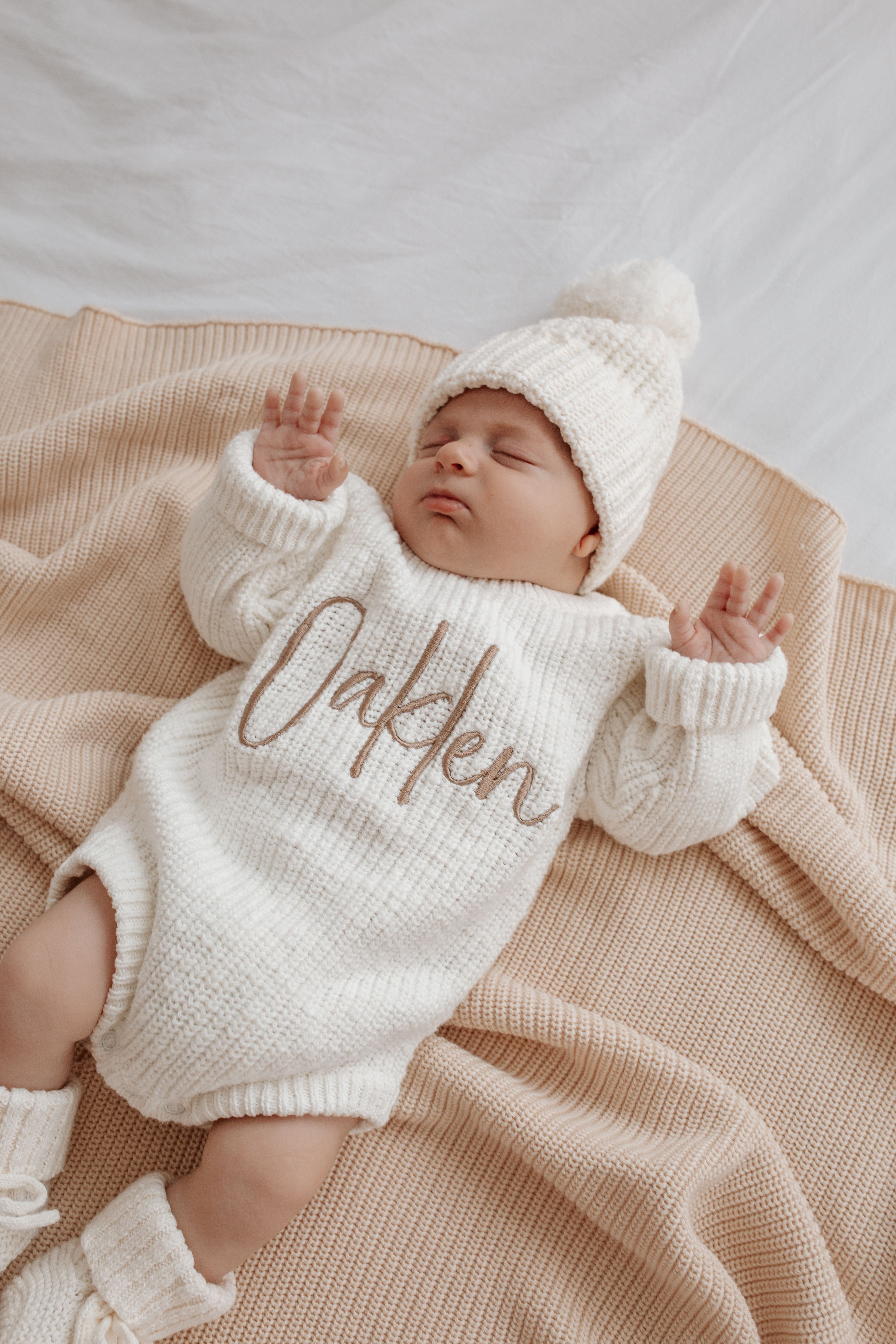 CHUNKY TEXTURED KNIT ROMPER | SNOW