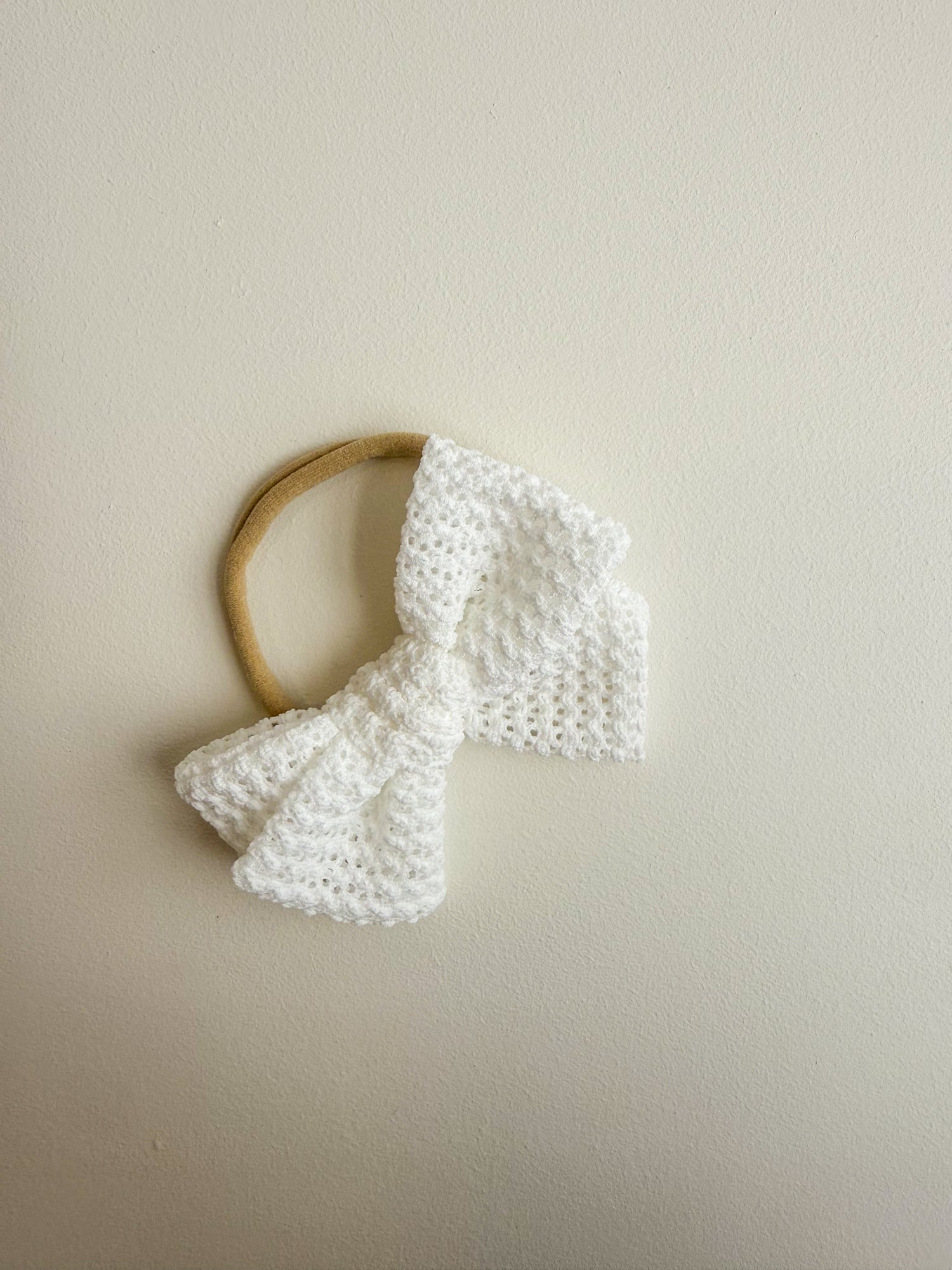 MINI ELISSA WAFFLE KNIT BOW HEADBAND - WHITE