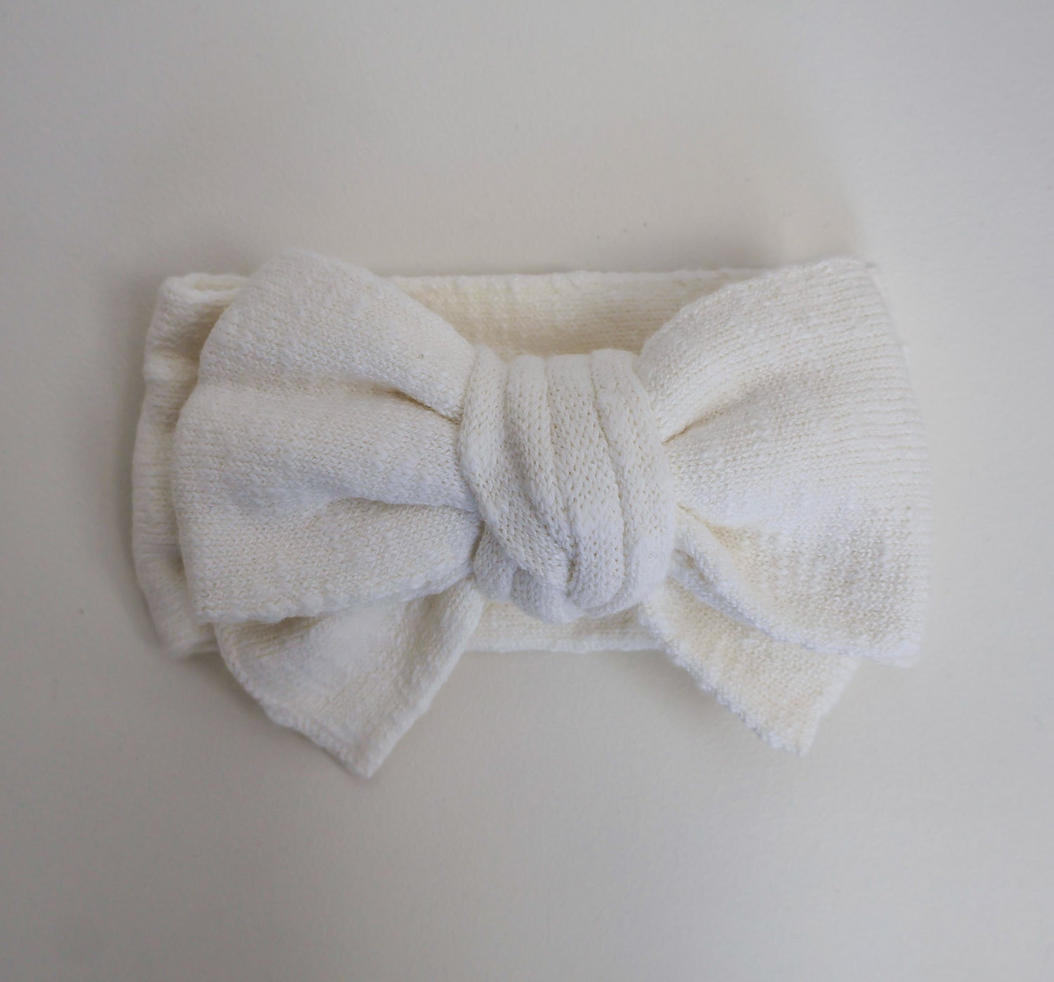 FINE KNIT BOW | TEXTURED SNOW
