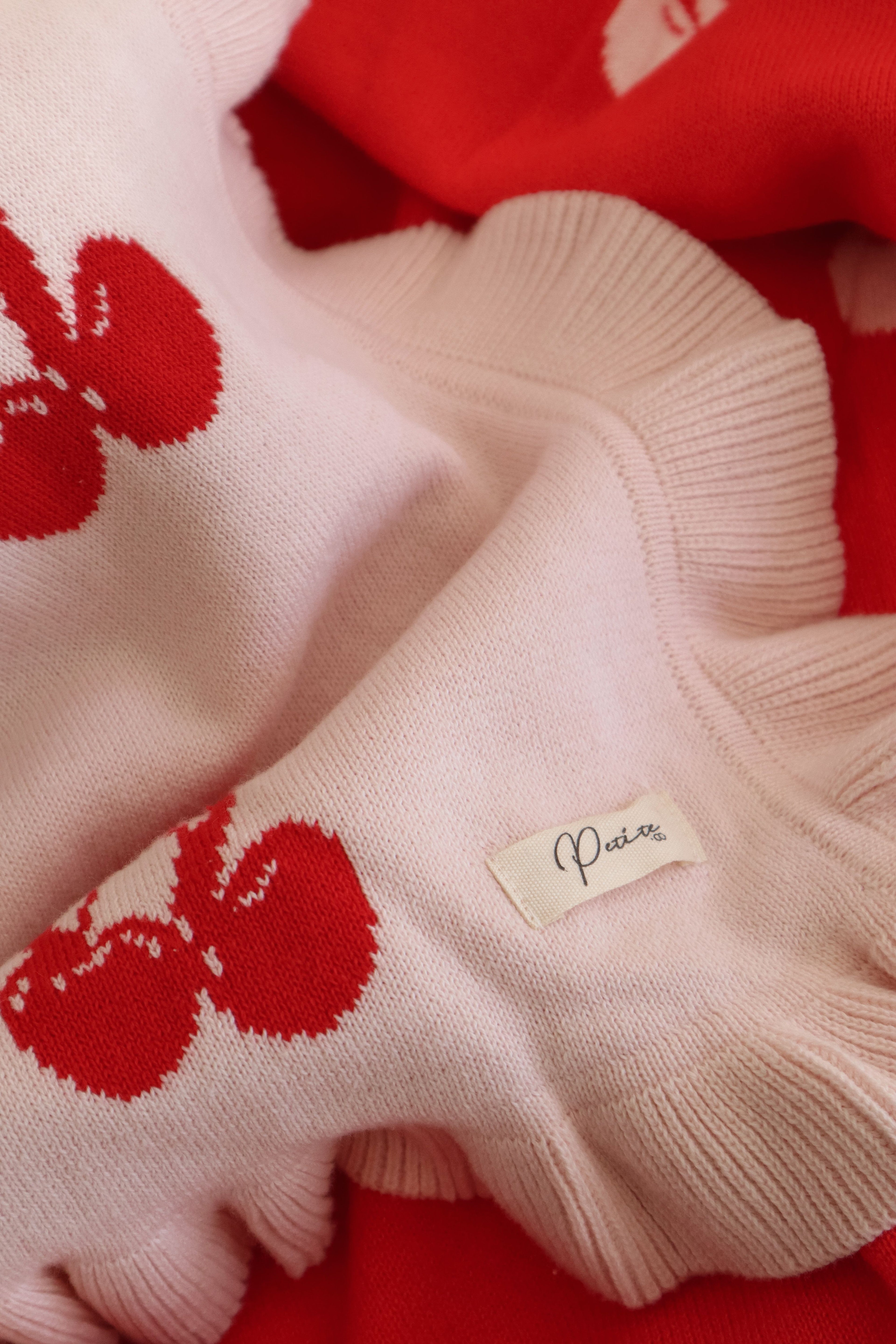 FRILL CHERRY BOW BLANKET | REVERSIBLE