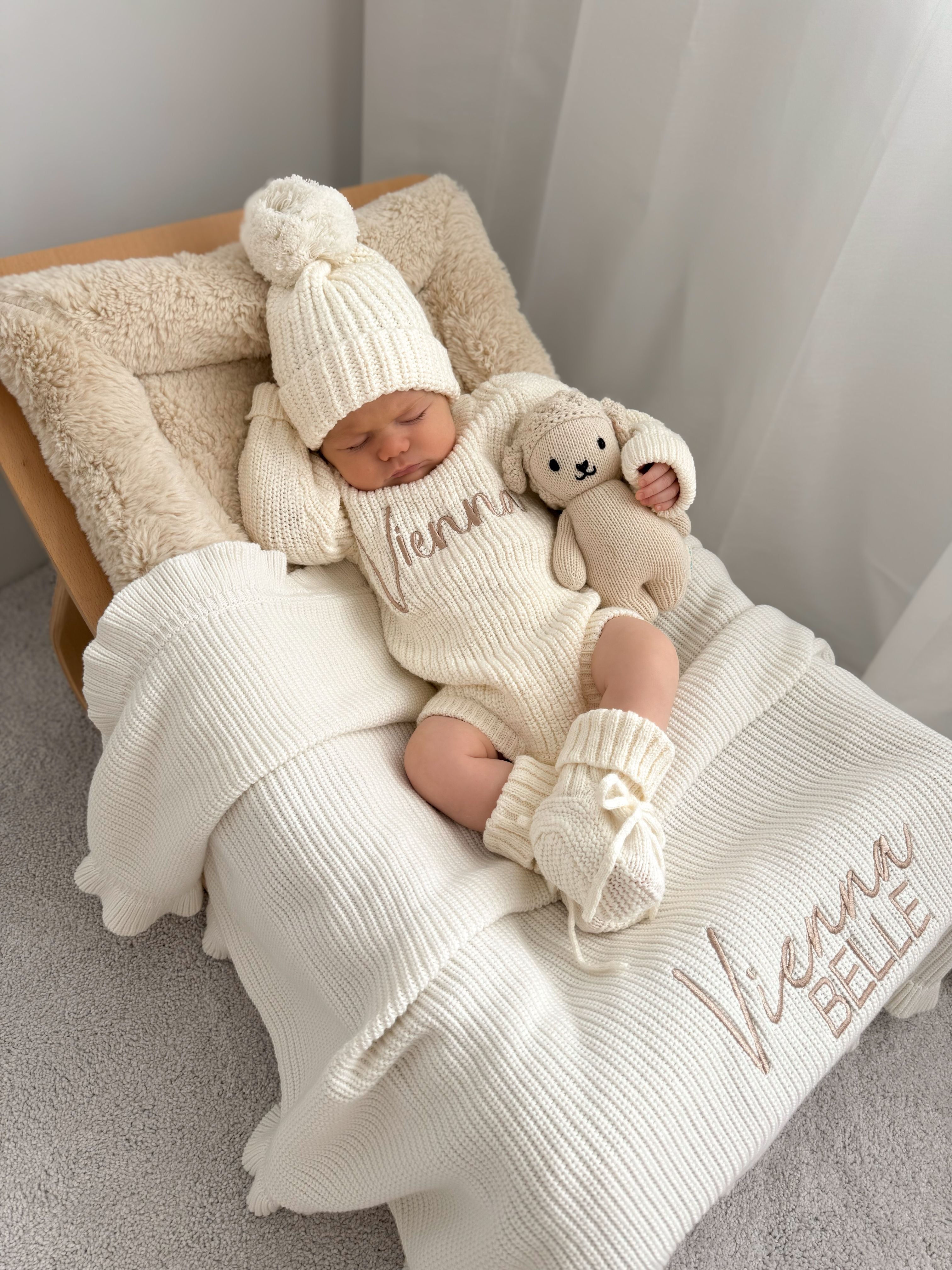 CHUNKY TEXTURED KNIT BEANIE | IVORY