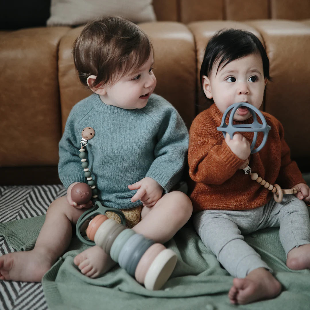 MUSHIE BALL TEETHER | DOVE GRAY