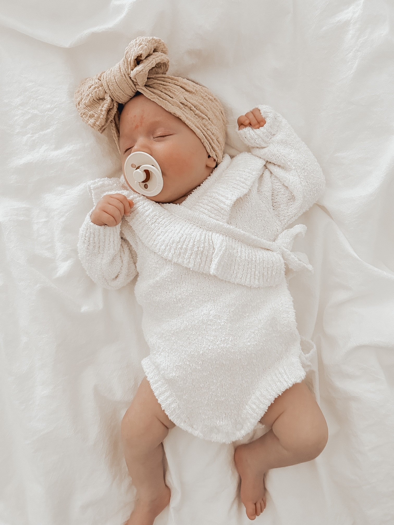 FRILL TEDDY BODYSUIT | WHITE