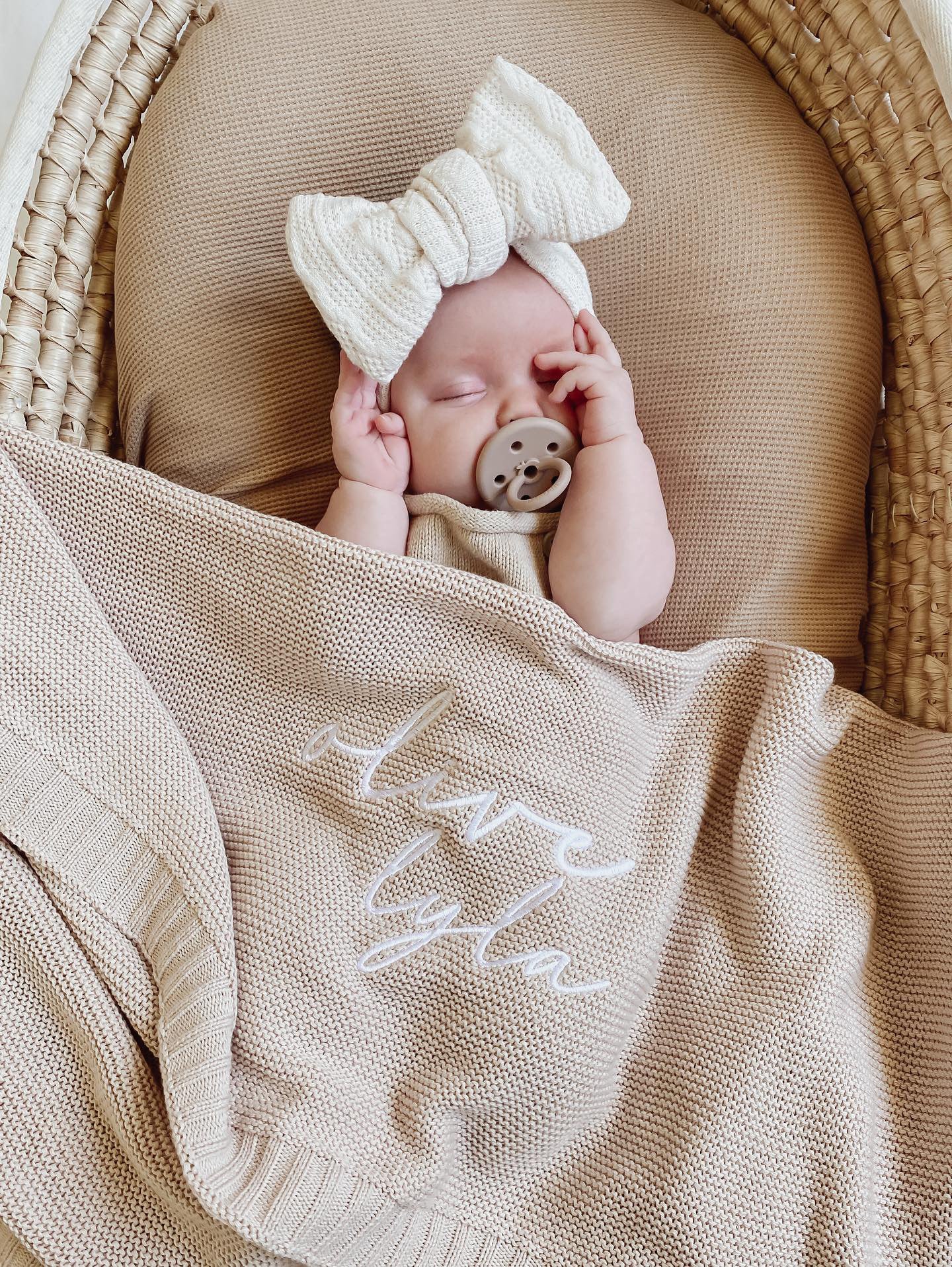 RIBBED BOARDER PERSONALISED BABY BLANKET | NUDE