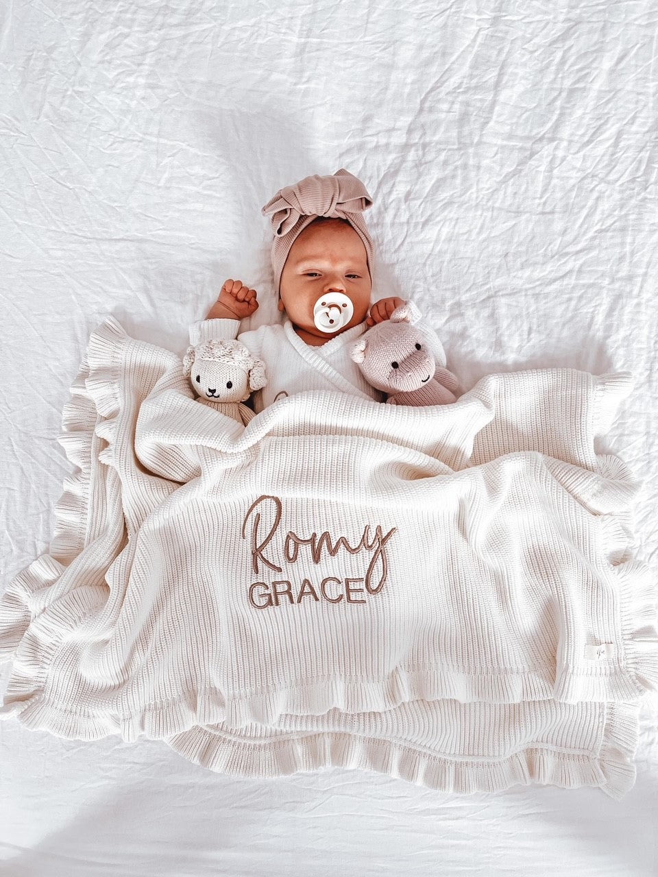FRILL BABY BLANKET | MILK