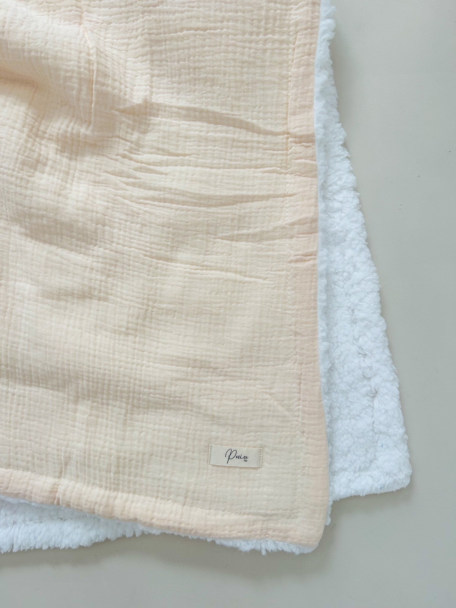 SHERPA TEDDY MUSLIN BLANKET | BUTTER