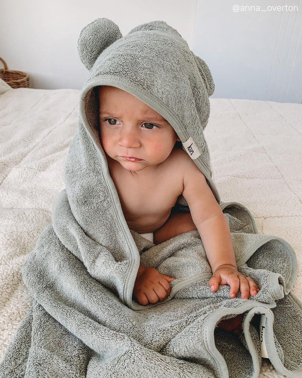 HOODED TOWEL SAGE Petite Co au