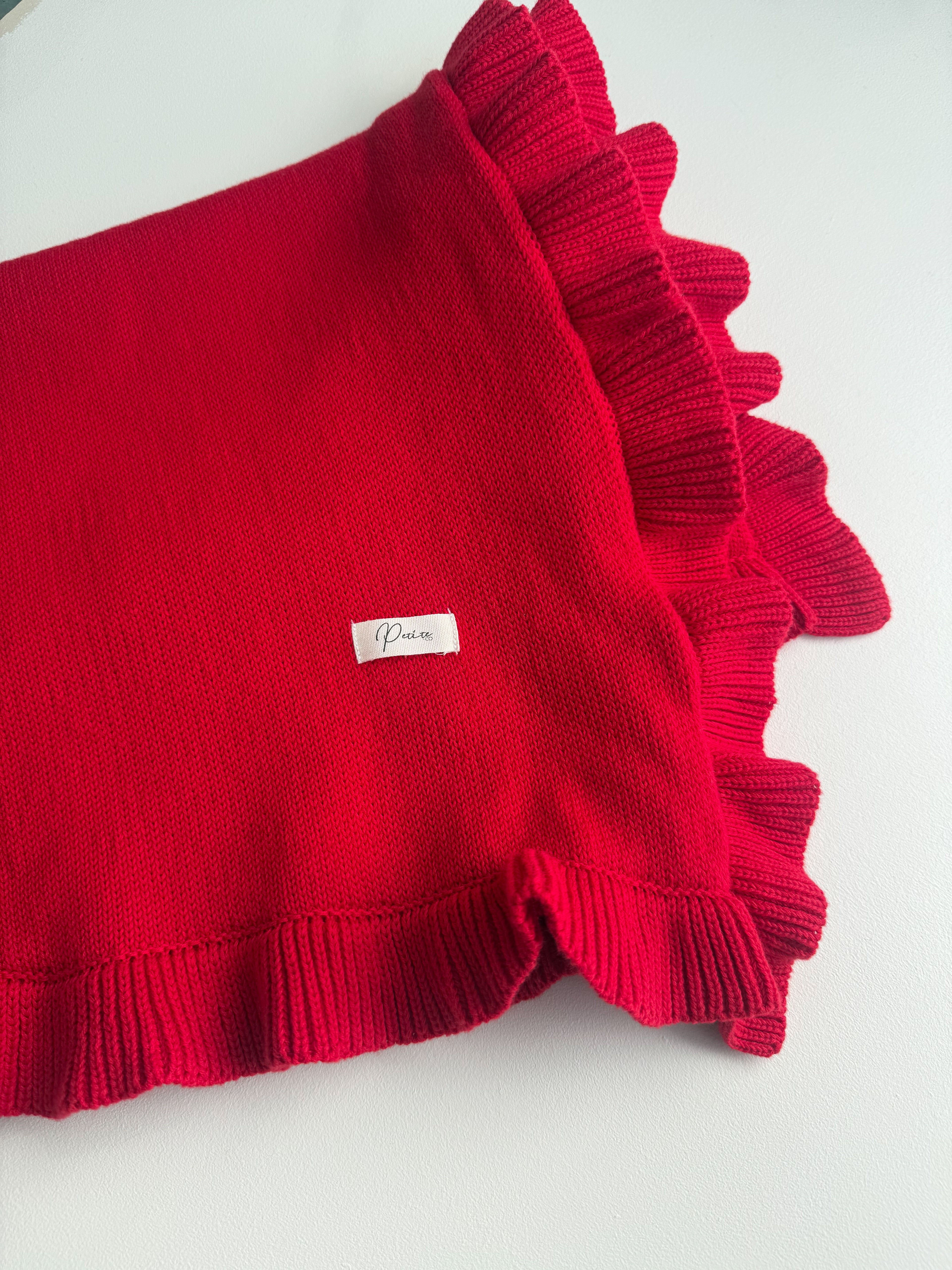 FINE KNIT FRILL BLANKET | RED