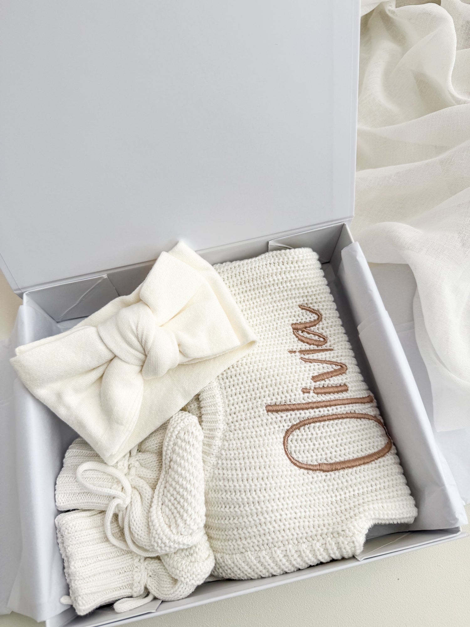 THE WELCOME BOX | LITTLE GIRL