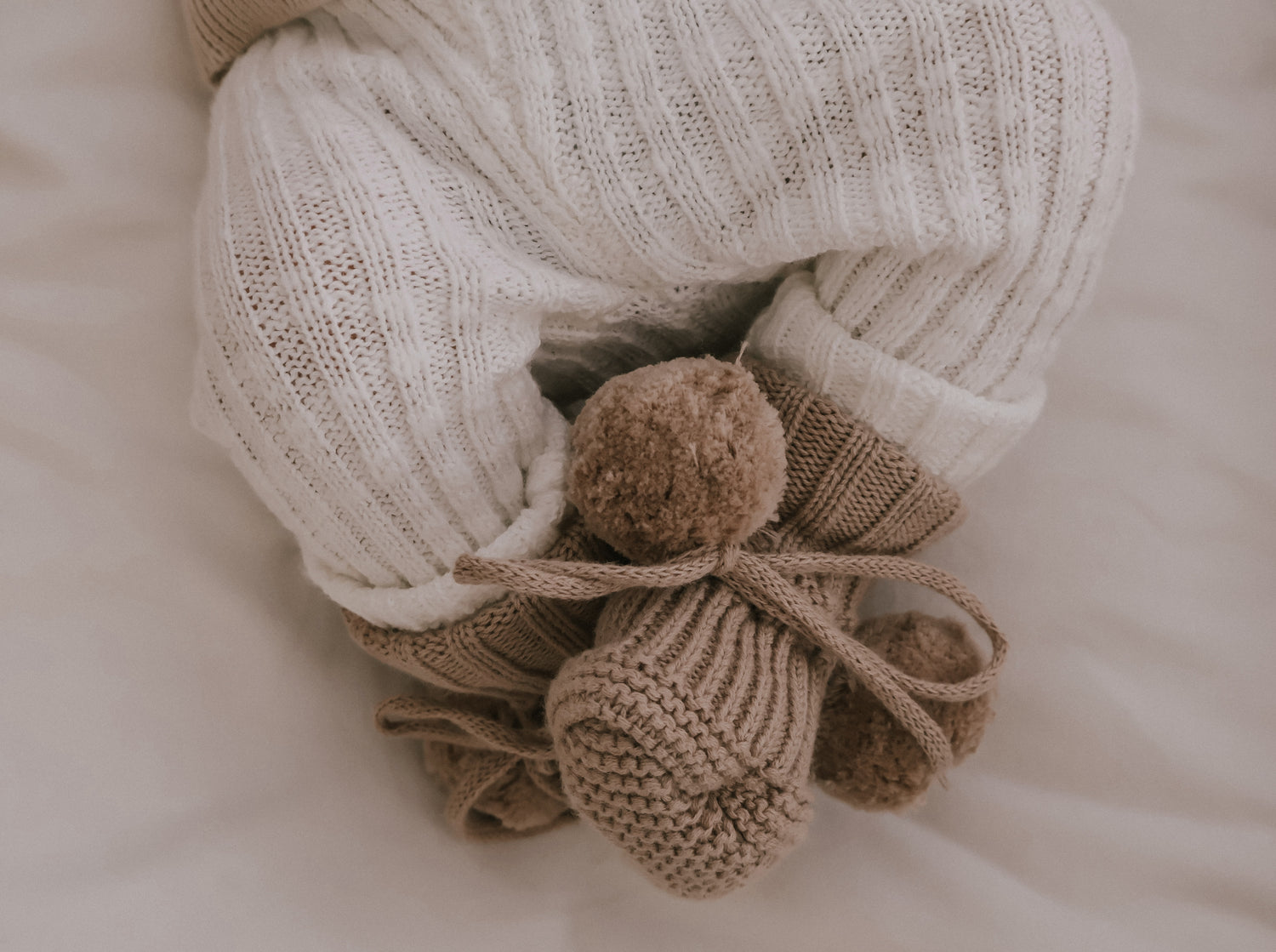 BOOTIES | POMPOM | TEDDY BROWN