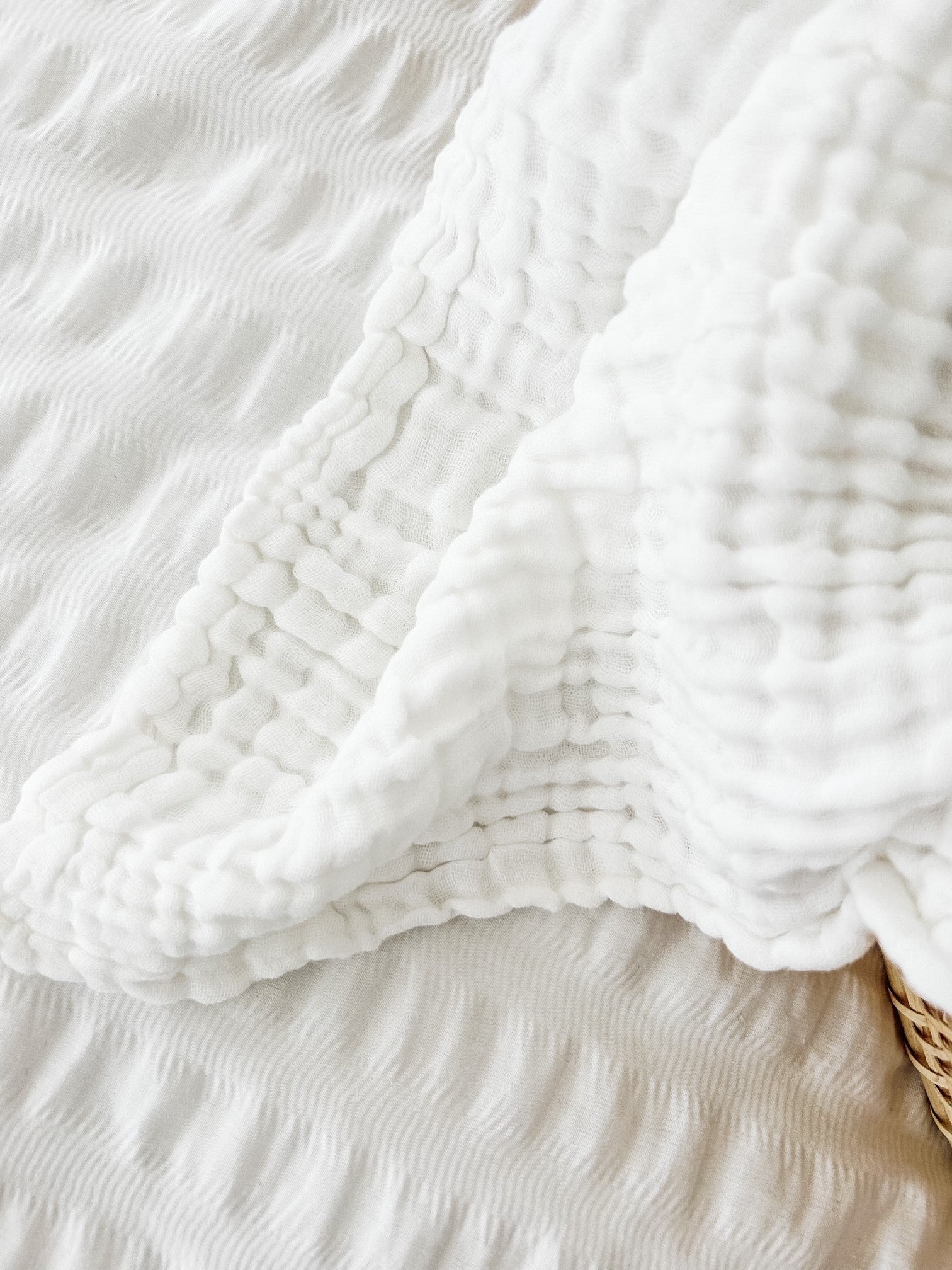 SUPER SOFT CRINKLE BLANKET - MILK