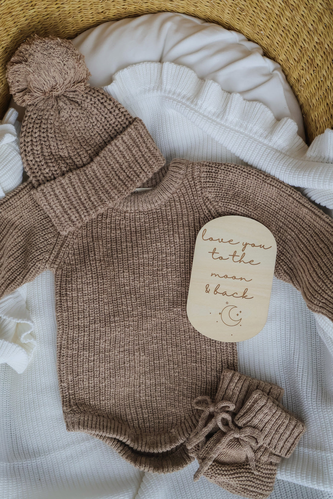 LOVE YOU TO THE MOON | OVAL