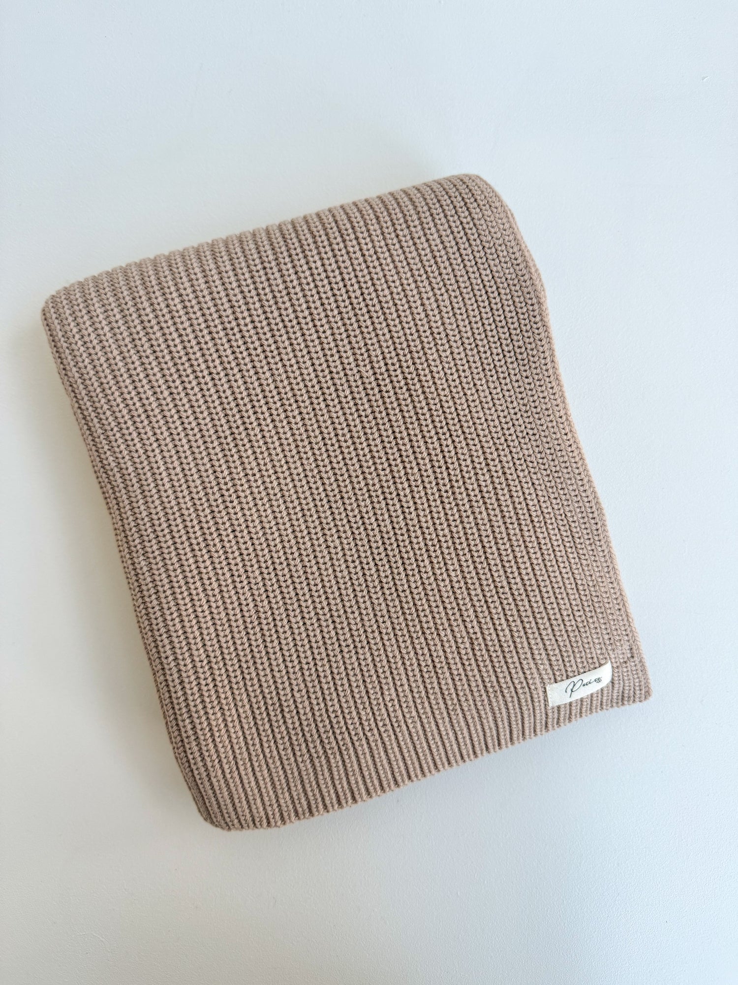 RIBBED BABY BLANKET | TEDDY BROWN