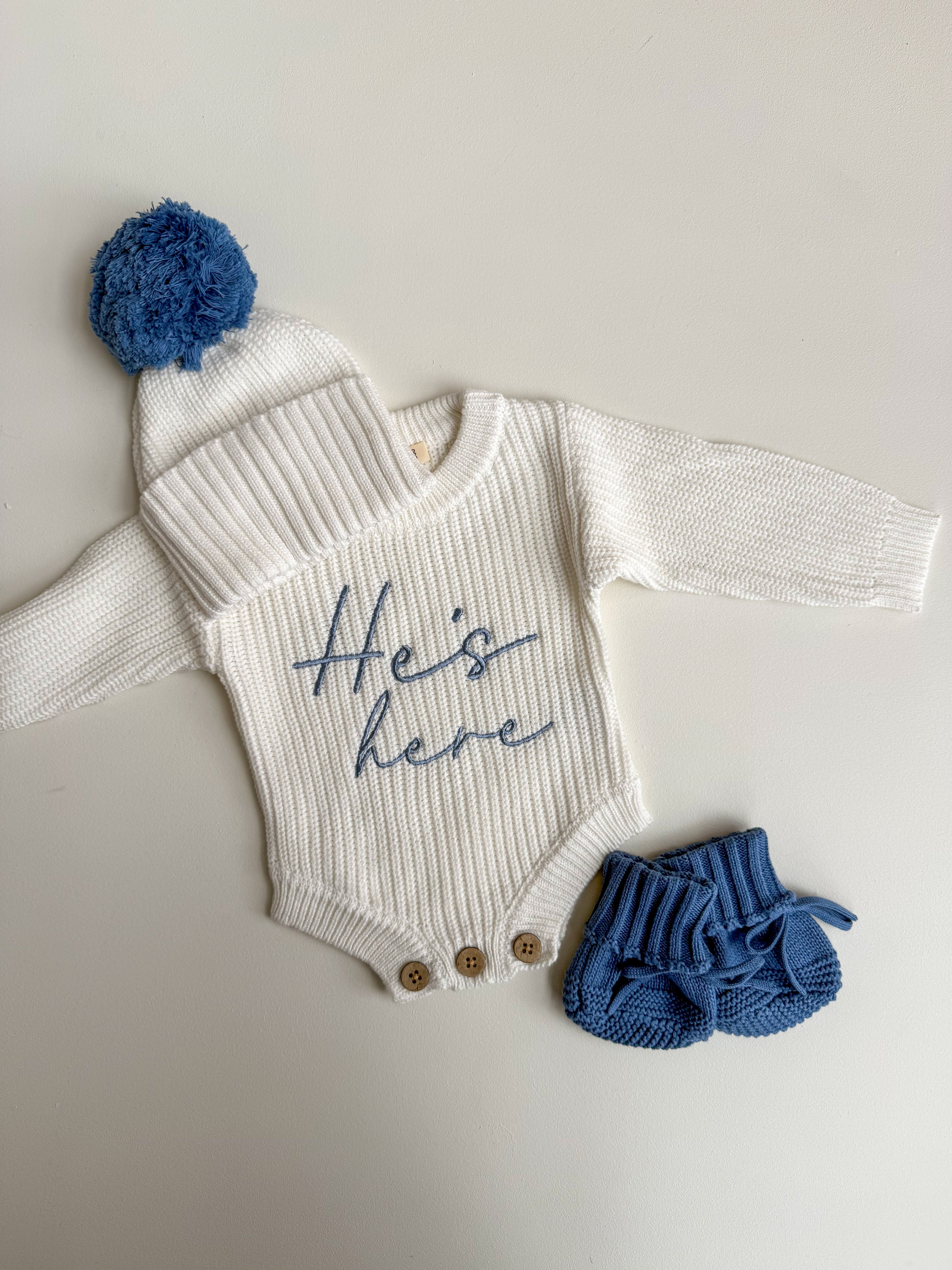CUFF NEWBORN LACE BOOTIES - COBALT BLUE