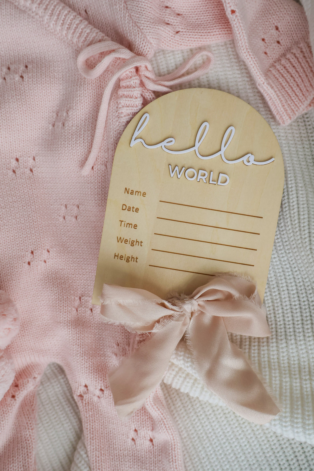 HELLO WORLD | WRITEABLE | BOW ARCH