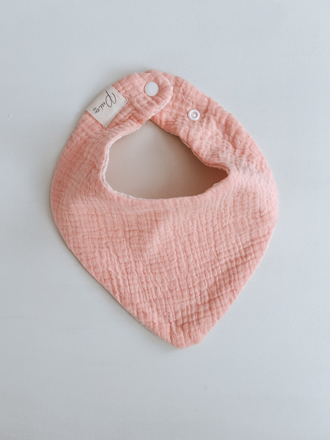 REVERSIBLE WAFFLE - MUSLIN BIB | PINK