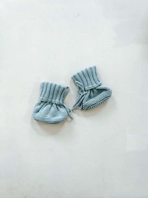 CUFF NEWBORN LACE BOOTIES - SEA