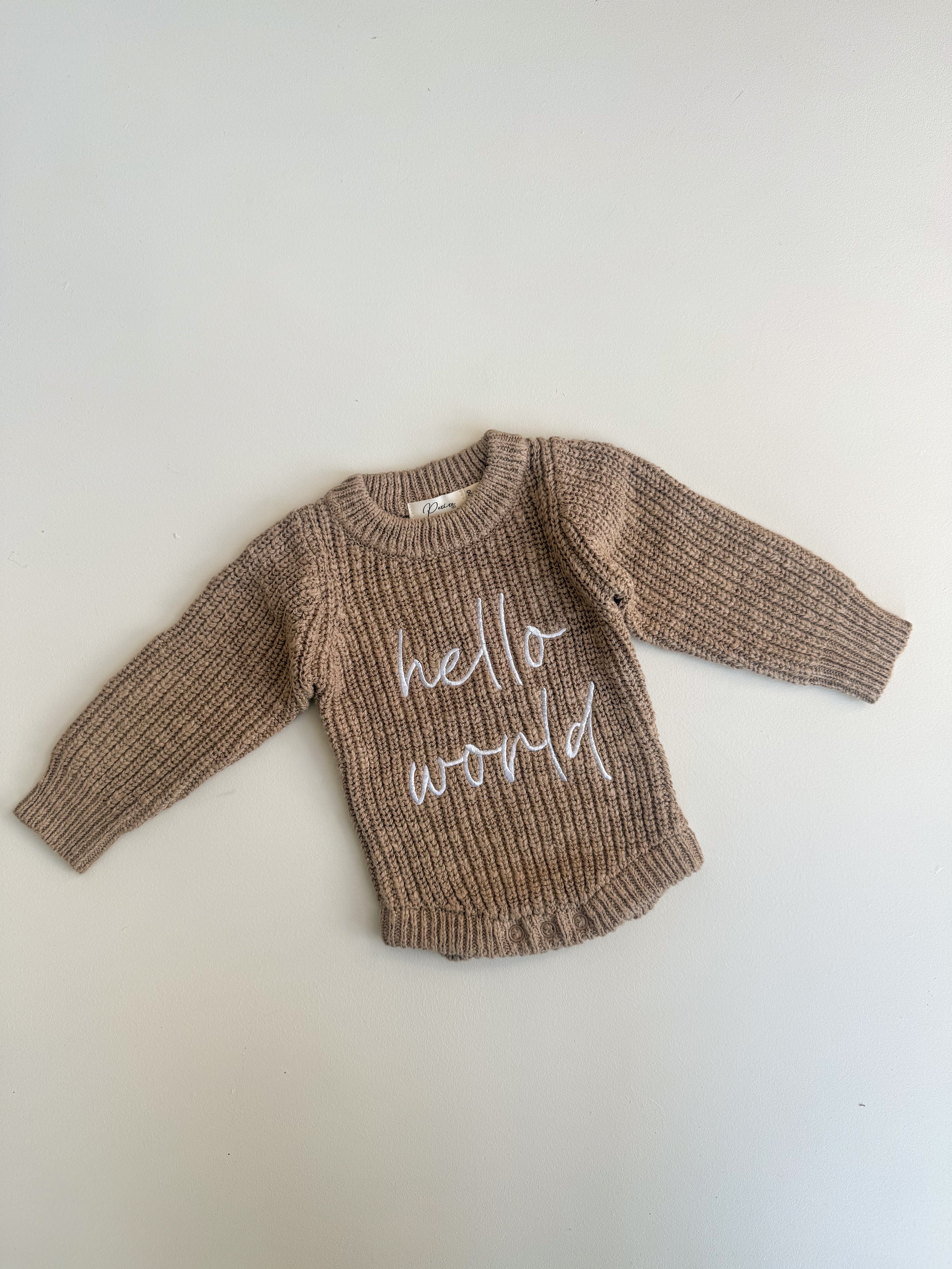 HELLO WORLD TEXTURED ROMPER | BROWN