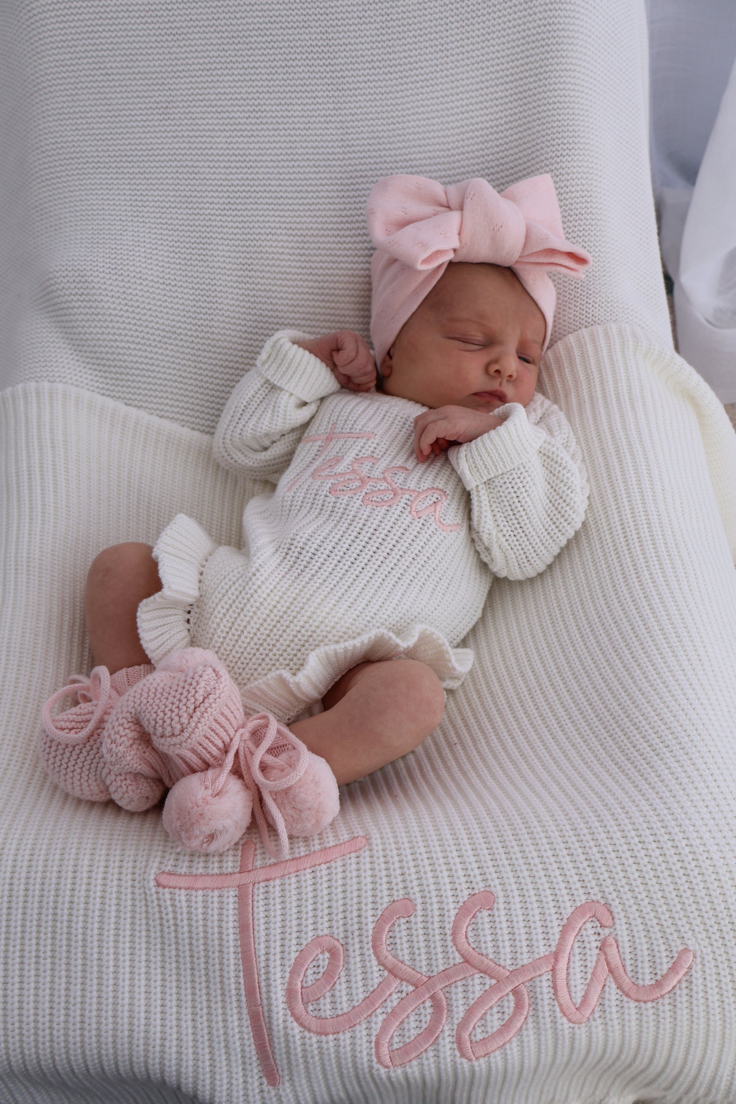 FRILL BABY BLANKET | MILK