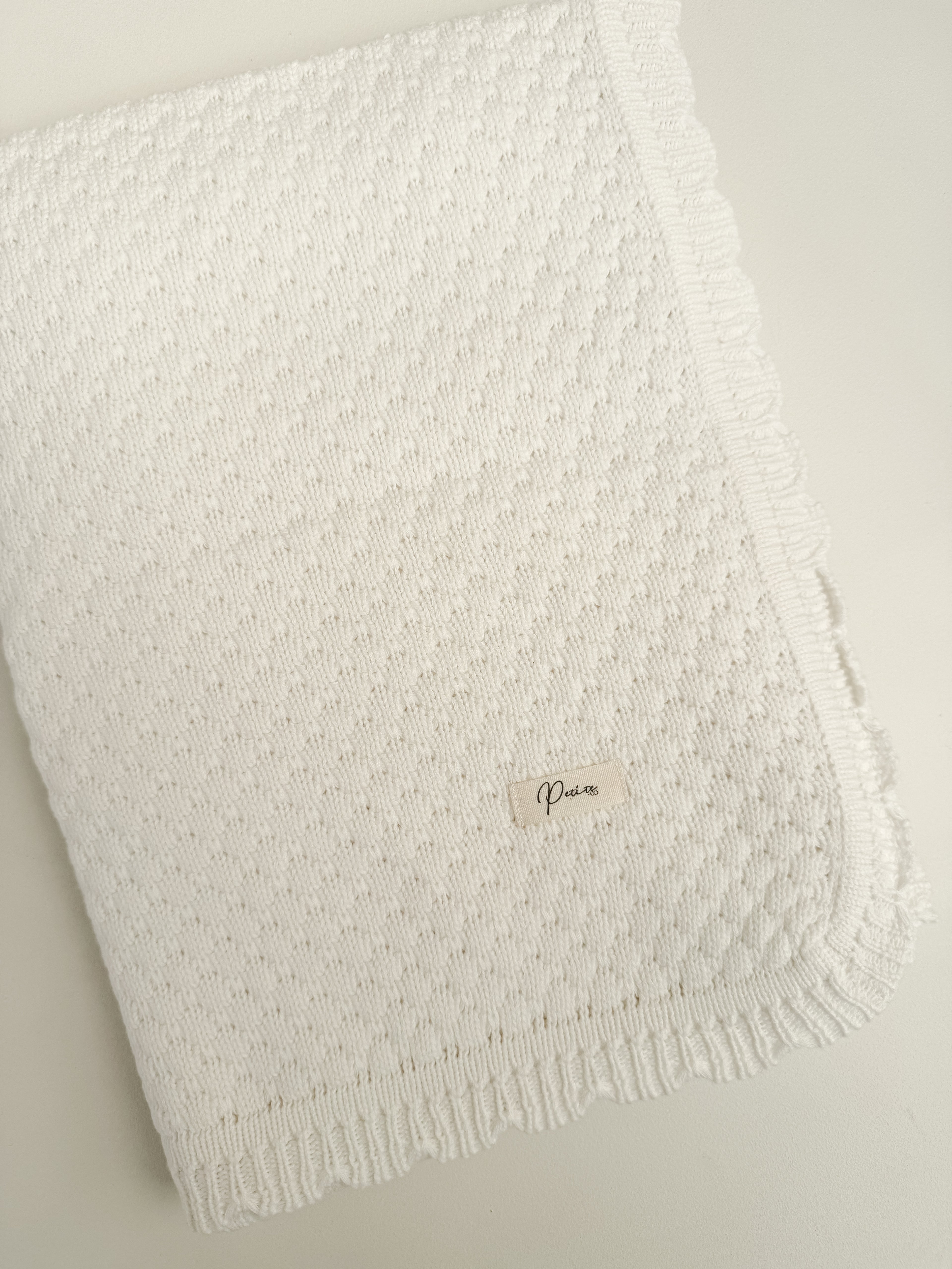 SCALLOP HEIRLOOM BLANKET | MILK