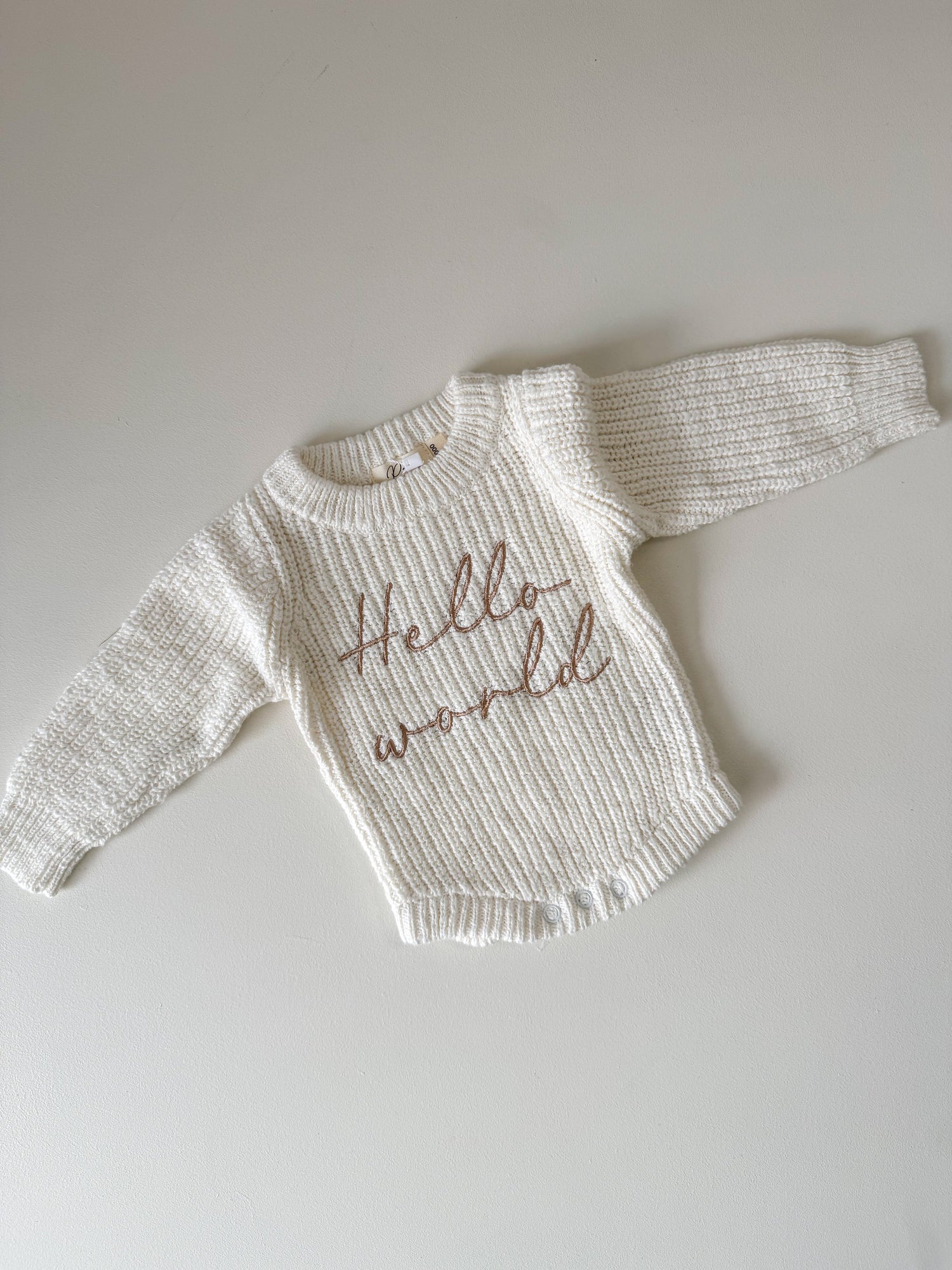 HELLO WORLD TEXTURED ROMPER | SNOW