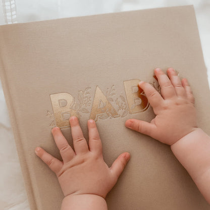 BABY BOOK - BISCUIT