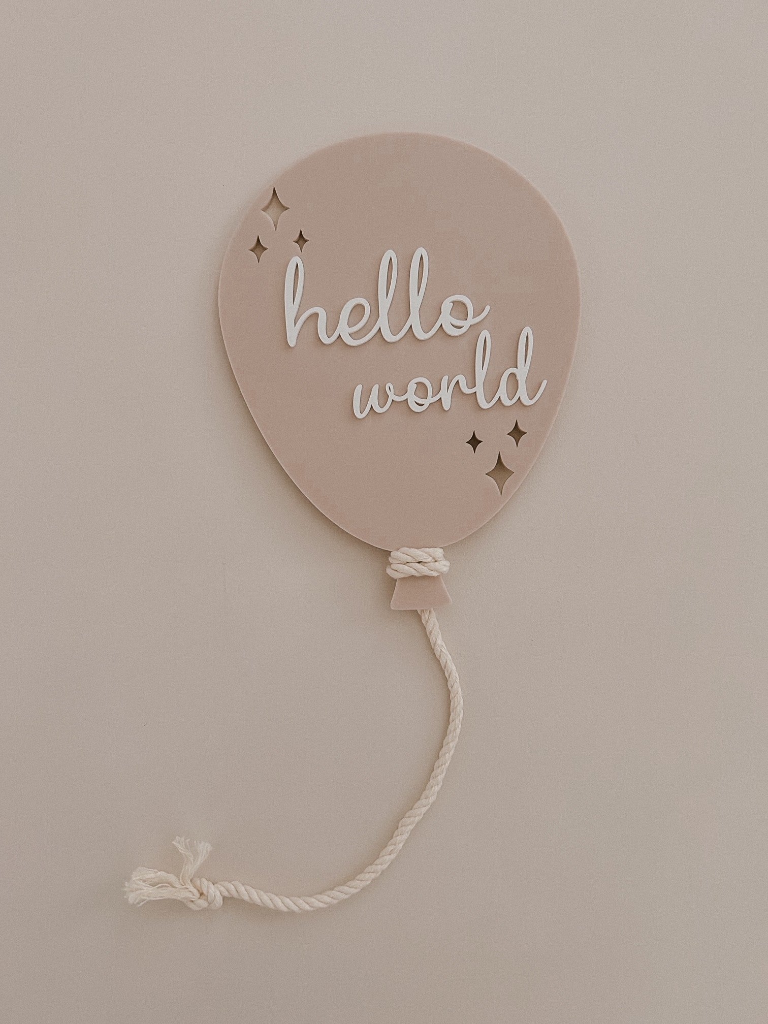 HELLO WORLD | BALLOON ANNOUNCEMENT SIGN