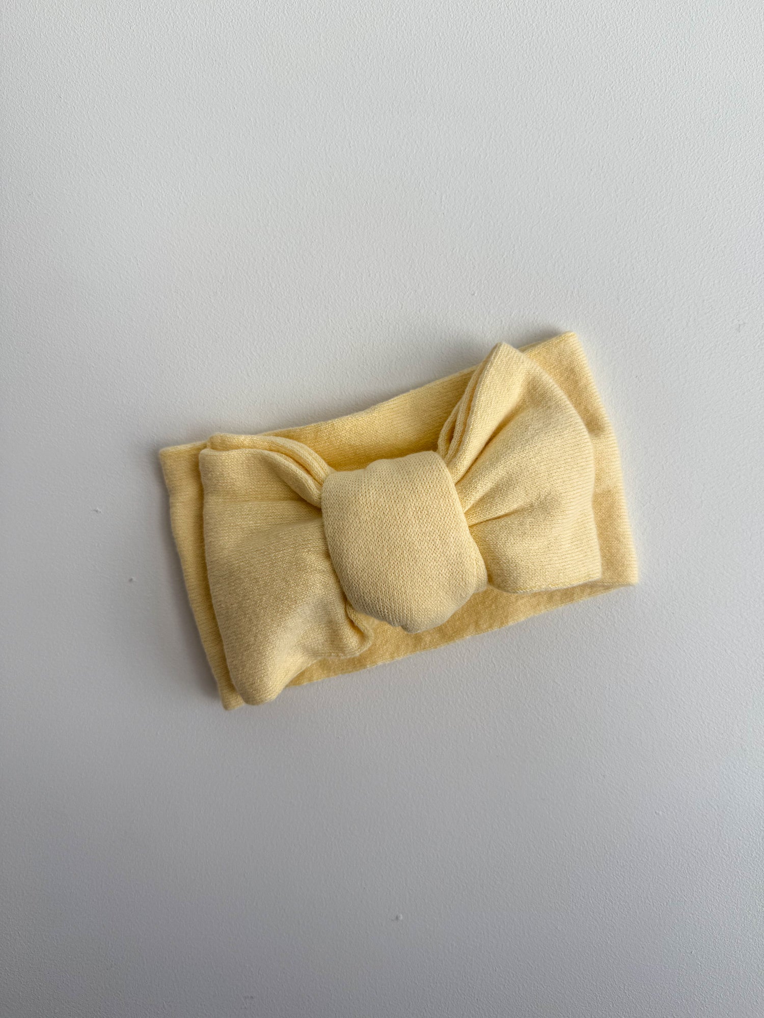 FINE KNIT BOW | BRIGHT LEMON