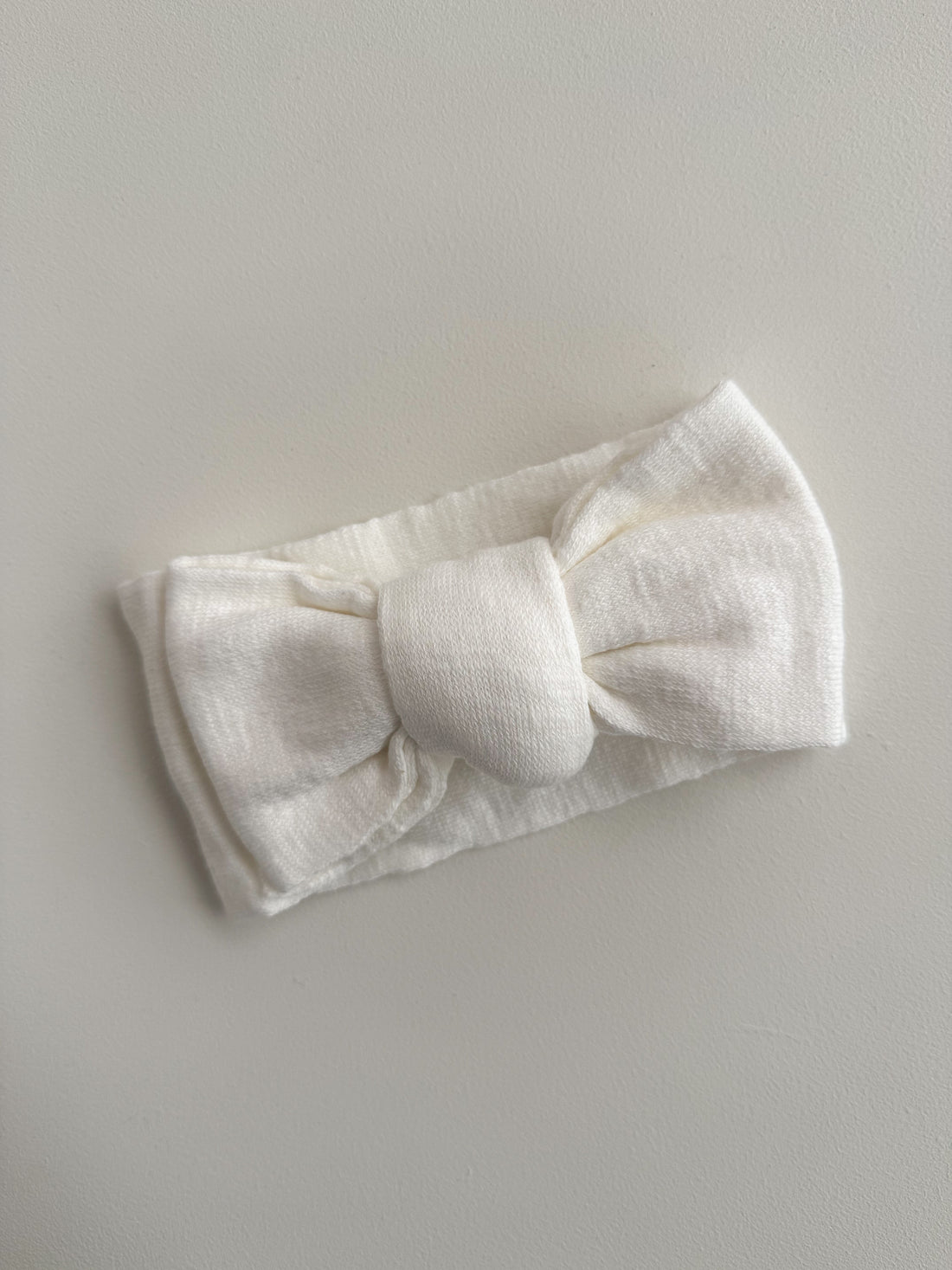 FINE KNIT BOW | TEXTURED SNOW
