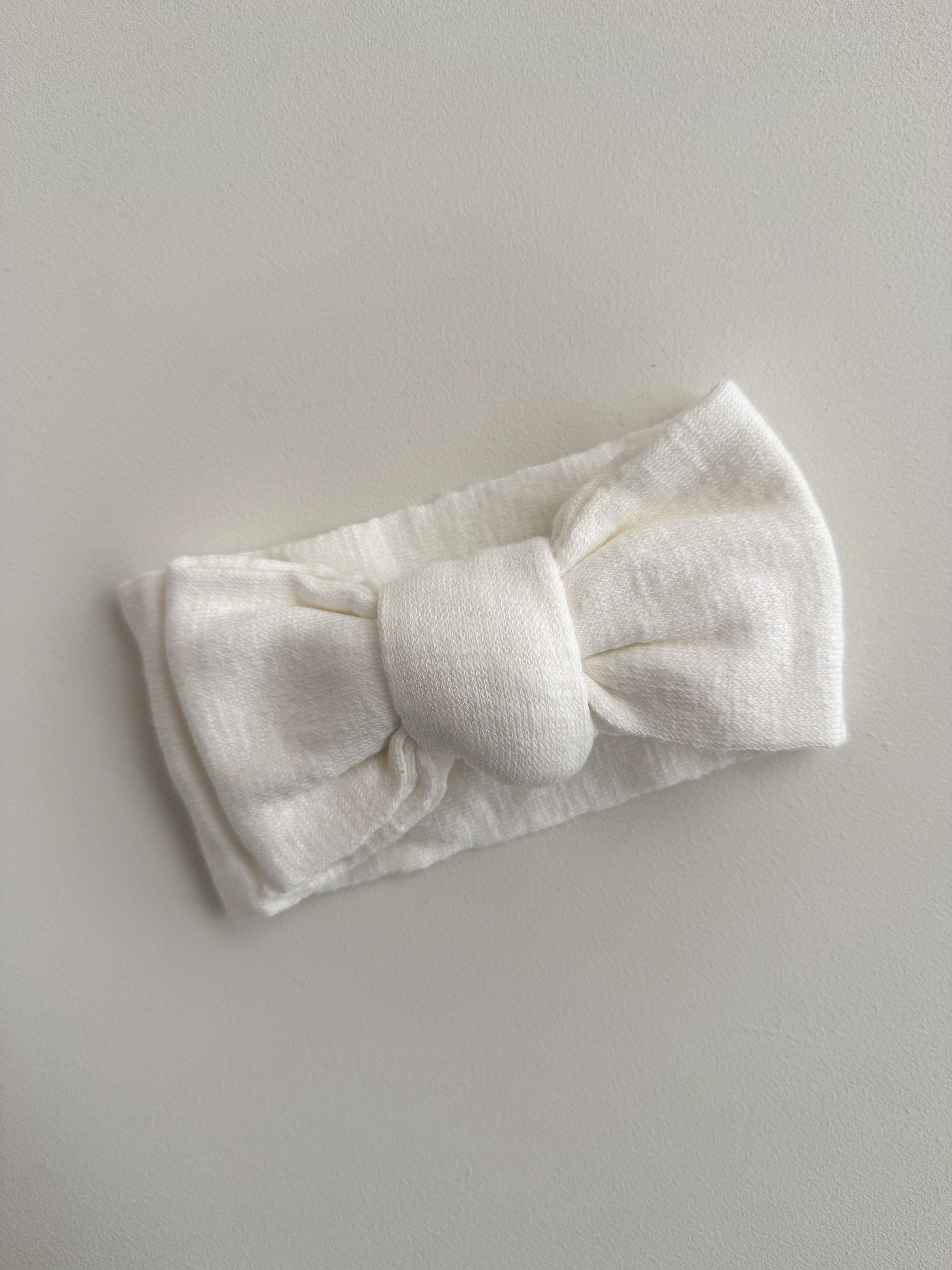FINE KNIT BOW | TEXTURED SNOW