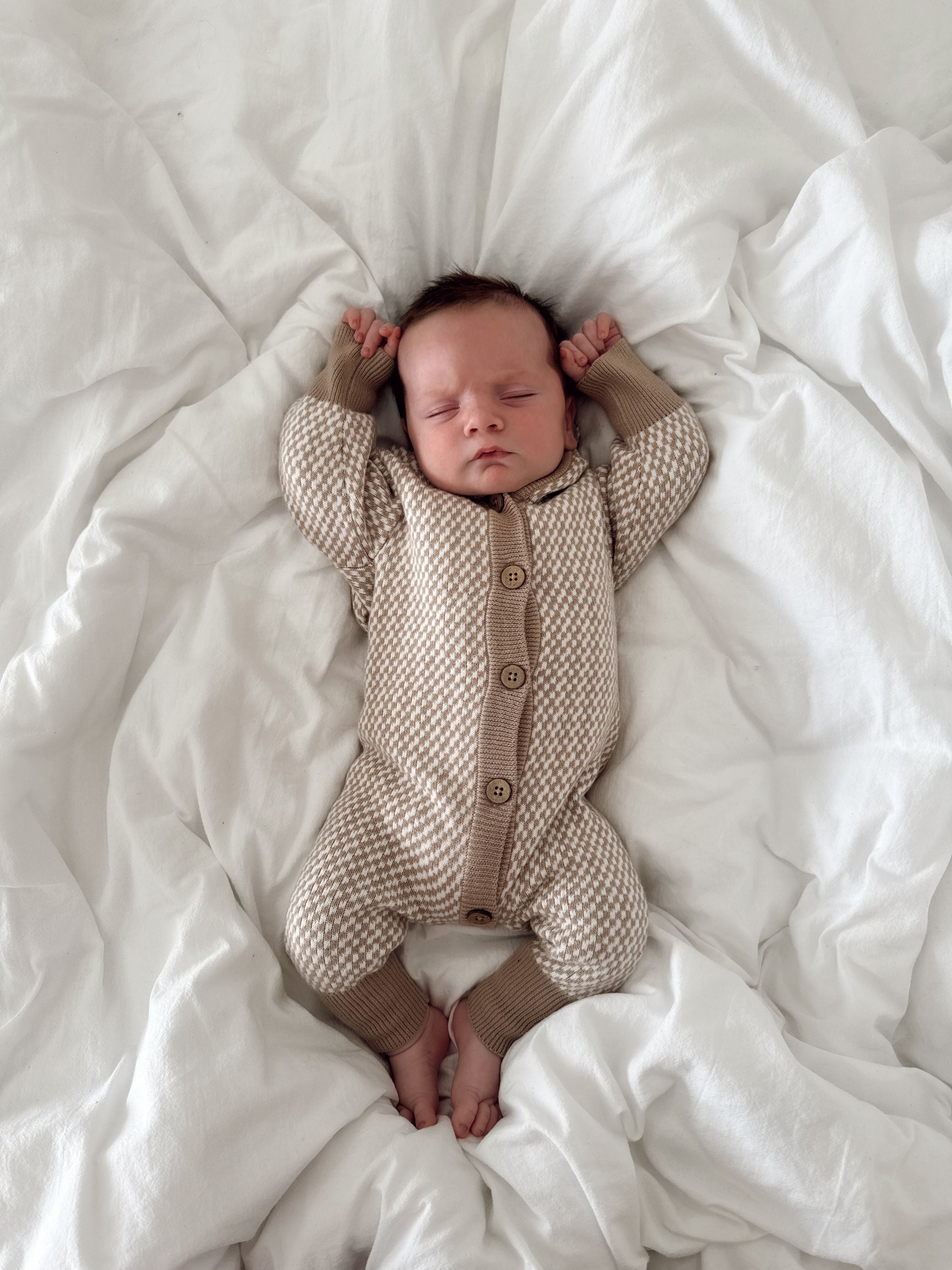 HOUNDSTOOTH HOODED BUTTON ROMPER