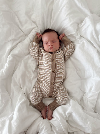 HOUNDSTOOTH HOODED BUTTON ROMPER
