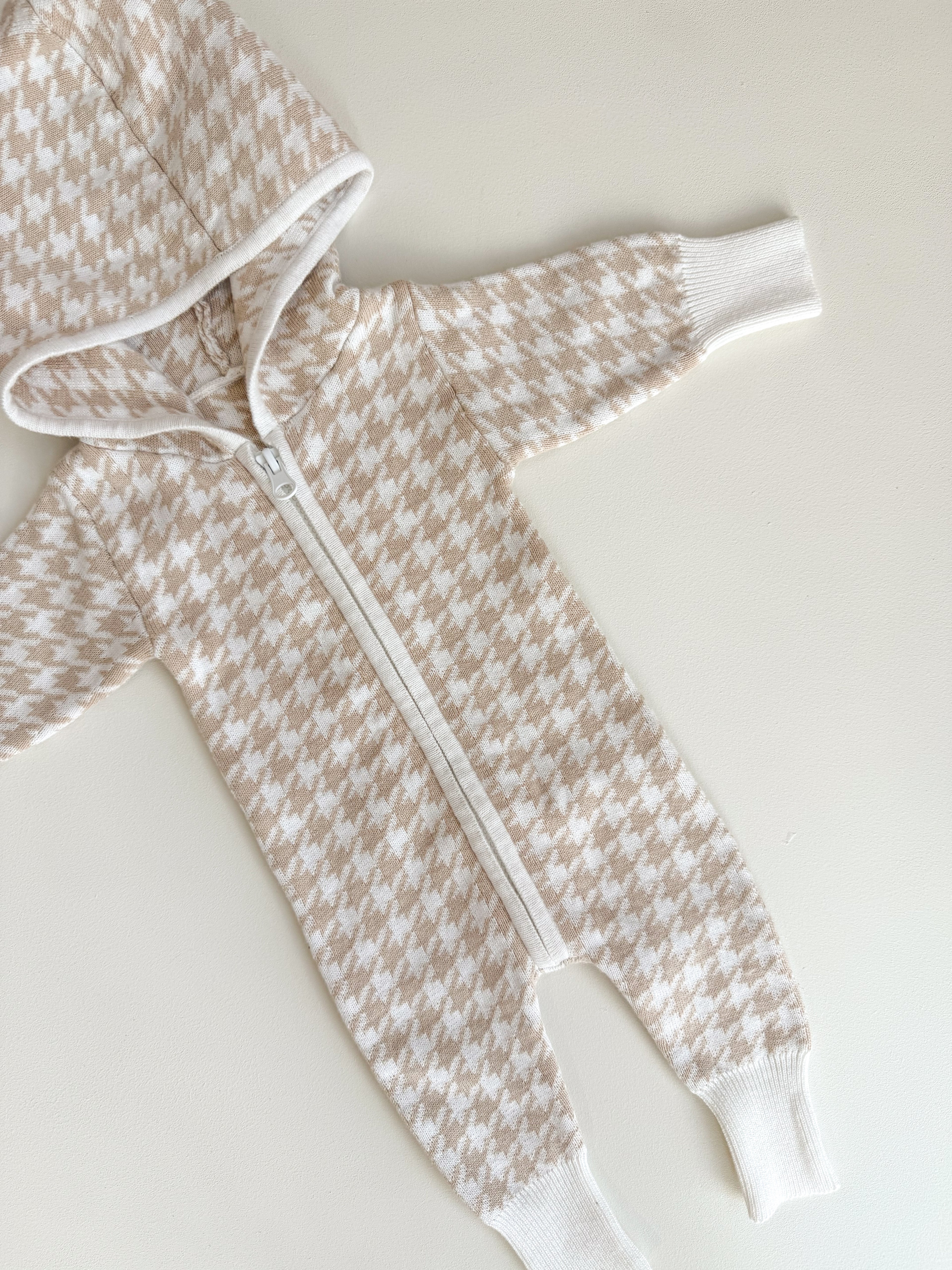 HOUNDSTOOTH HOODED ZIP ROMPER