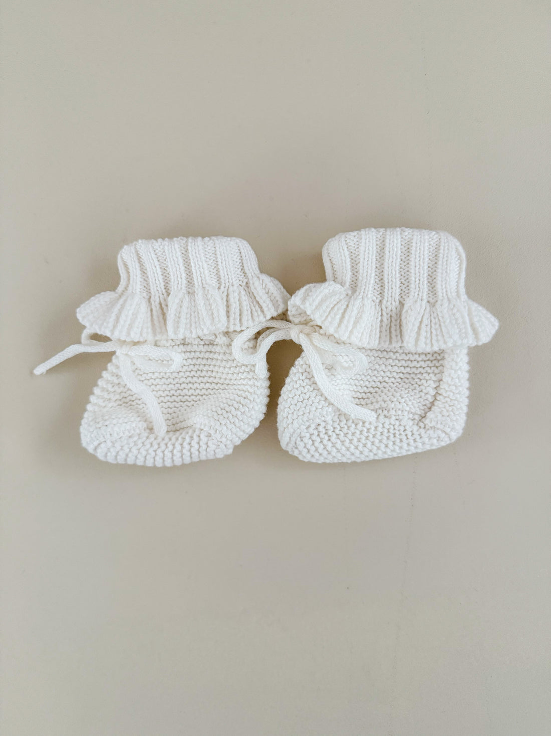 BOOTIES | FRILL | MILK