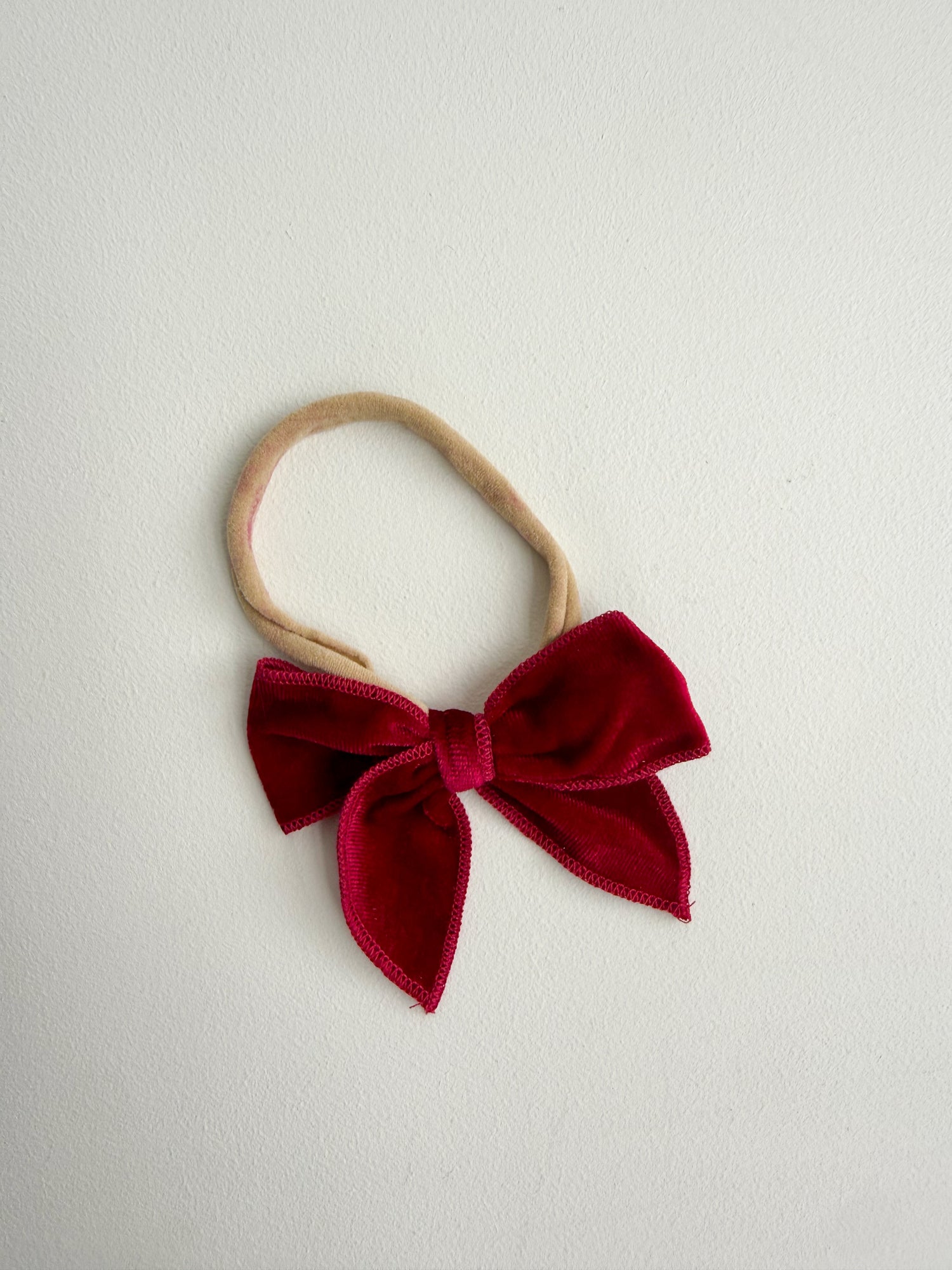 SMALL VELVET BOW - RED