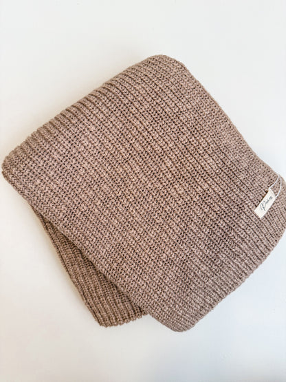 TEXTURED RIBBED COTTON BLANKET | BROWN