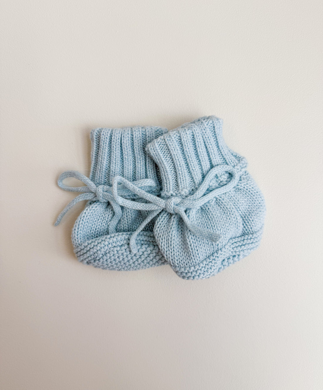 CUFF NEWBORN LACE BOOTIES - BABY BLUE