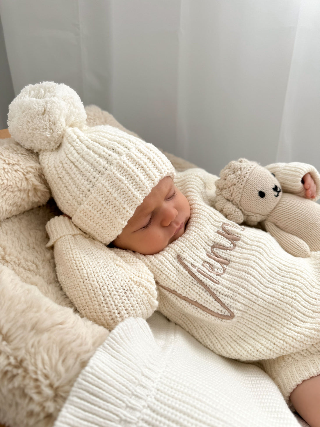 CHUNKY TEXTURED KNIT BEANIE | IVORY