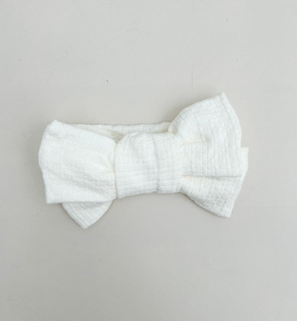 TEXTURED POINTELLE BOW - MILK