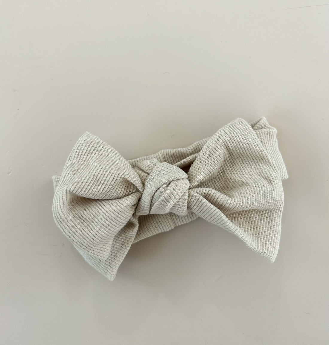 RIBBED KNOT HEADBAND - TAUPE