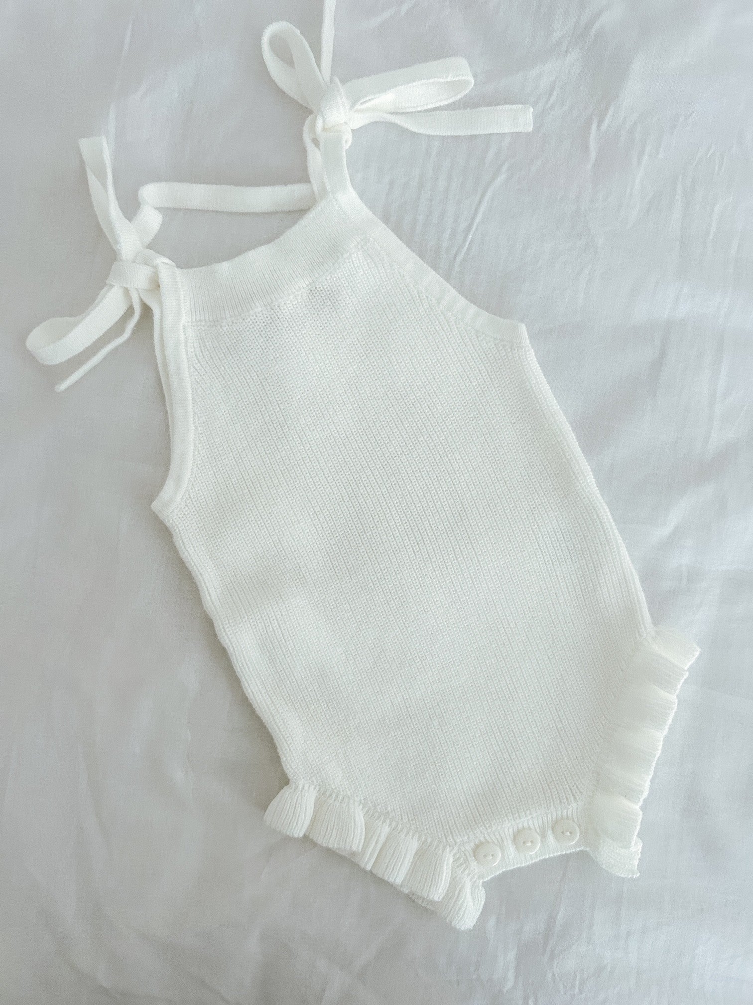 THIN RIB FRILL ROMPER - MILK