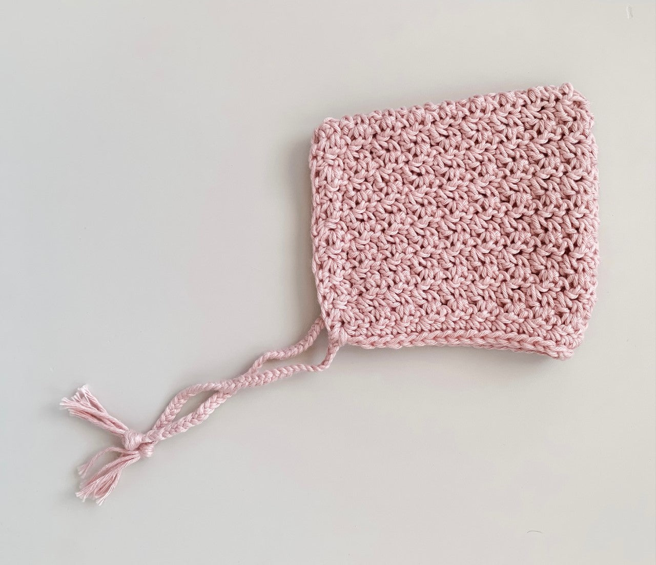 CROCHET BABY HAT / BONNET - 0-3 MONTHS