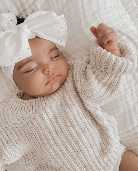 【Bibiy】ODETTE HEADBAND babyheadbandwhiteeyelet_grande