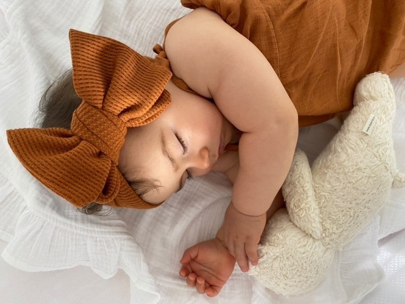 CHUNKY WAFFLE BOW HEADBAND - AMBER