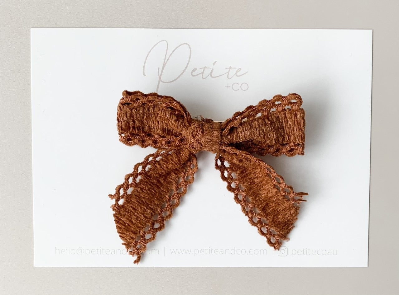 LACE HAIR BOW - RUST